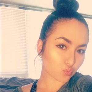 Meet your Posher, Eileen